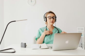 Jak zdobyć skierowanie na&nbsp;badanie przez&nbsp;Internet? To&nbsp;warto wiedzieć!