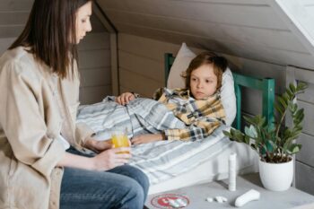 Zwolnienie online na&nbsp;dziecko – kiedy przysługuje i&nbsp;jak je&nbsp;uzyskać?