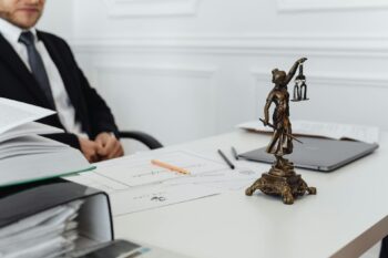 Jak sprawdzić, czy&nbsp;serwis z&nbsp;e-receptą działa legalnie? Legalność i&nbsp;praktyczna weryfikacja